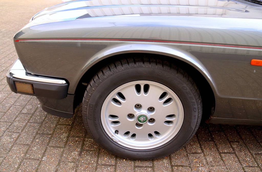 Jaguar XJ12 Benziner 1994 (Marge)