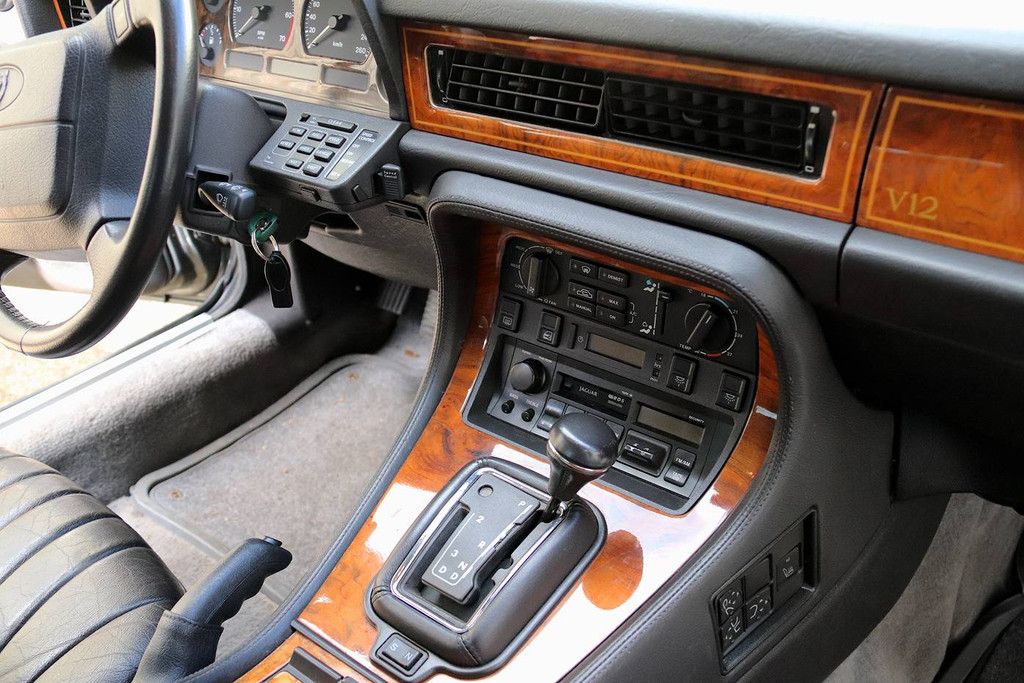 Jaguar XJ12 Benziner 1994 (Marge)