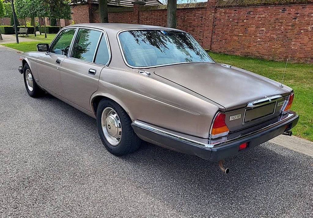 Jaguar Sovereign 4.2 (Margin)