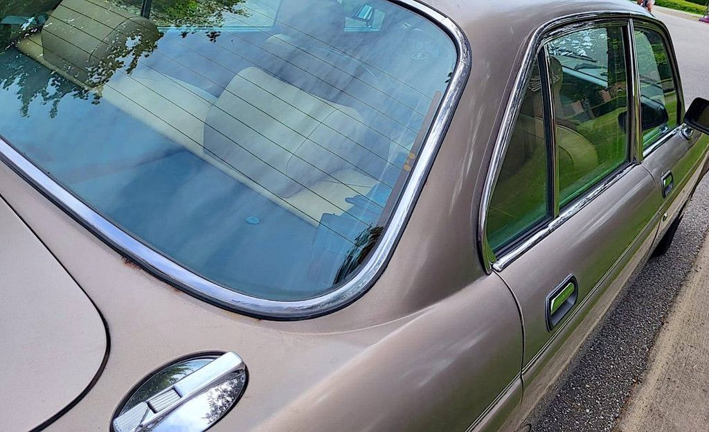 Jaguar Sovereign 4.2 (Margin)