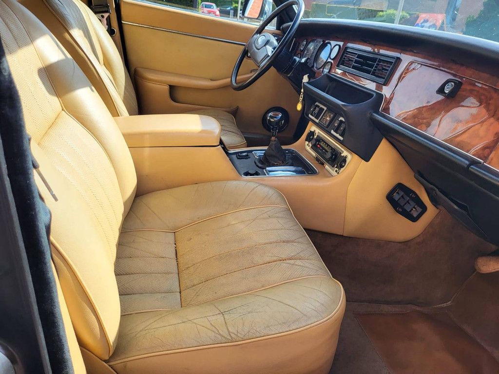 Jaguar XJ6 4.2 Schaltgetriebe 5-Gang (Margin)