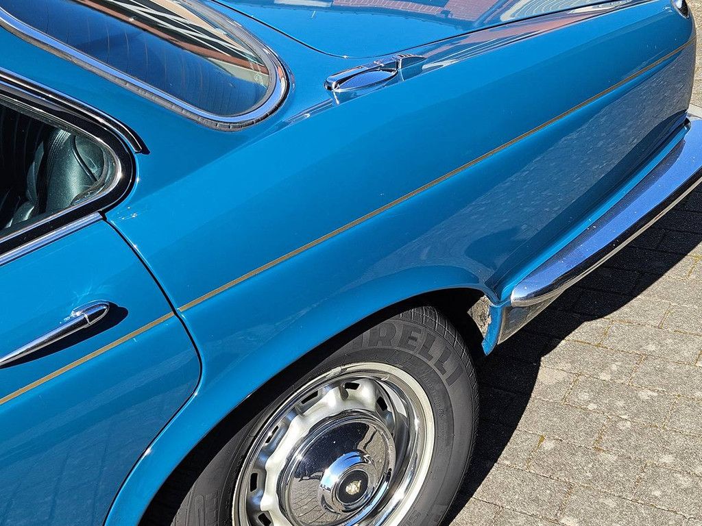 Jaguar XJ 4.2, Schaltgetriebe, 4-Gang-Overdrive, Benzin, 1978 (Margin)