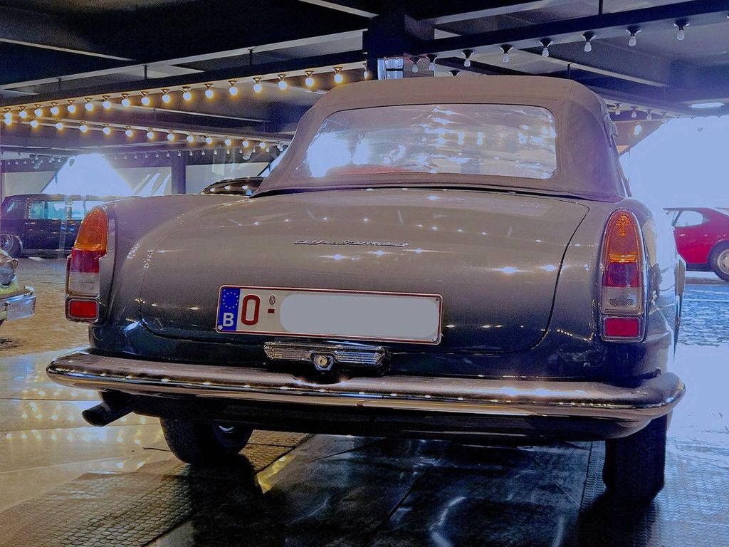 Alfa Romeo 2000 Spider „Carrozzeria Touring“ Benzin 1960 (Marge)