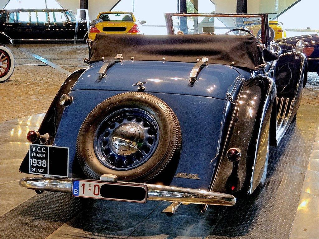 Delage D6 - 70 Chapron (RHD) Petrol 1937 (Margin)