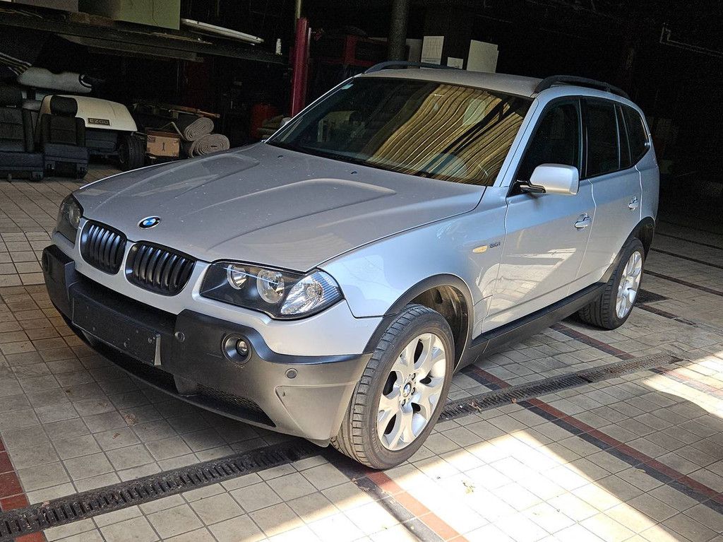 BMW X3 3.0i Automatik (Leicht-LKW, Allradantrieb)