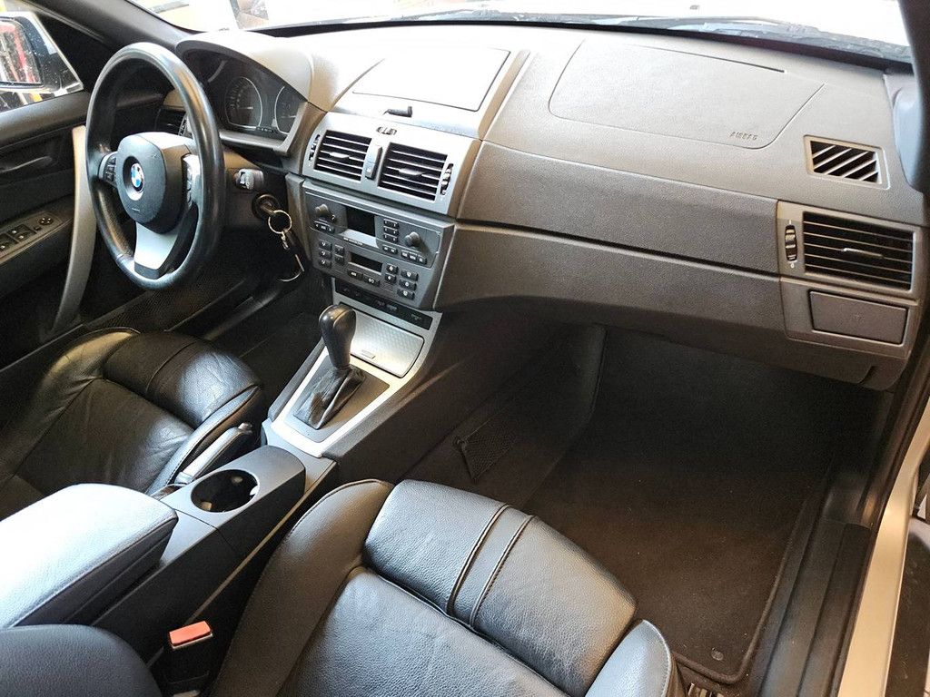 BMW X3 3.0i Automatik (Leicht-LKW, Allradantrieb)