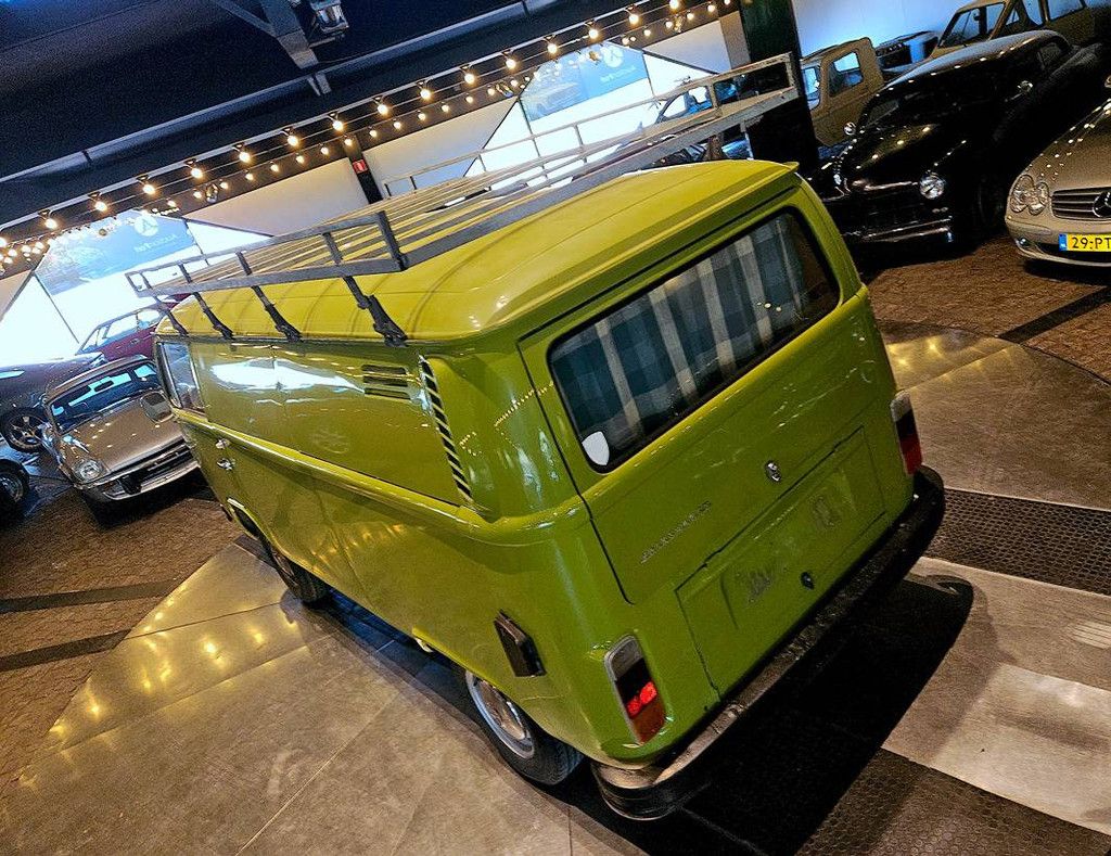 Volkswagen T2 _ 1.6 (Margin)