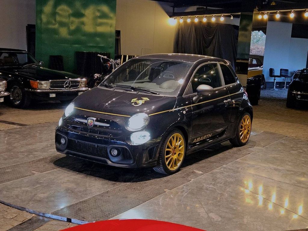 Abarth 595 Scorpioneoro Benzin 2021 (Marge)