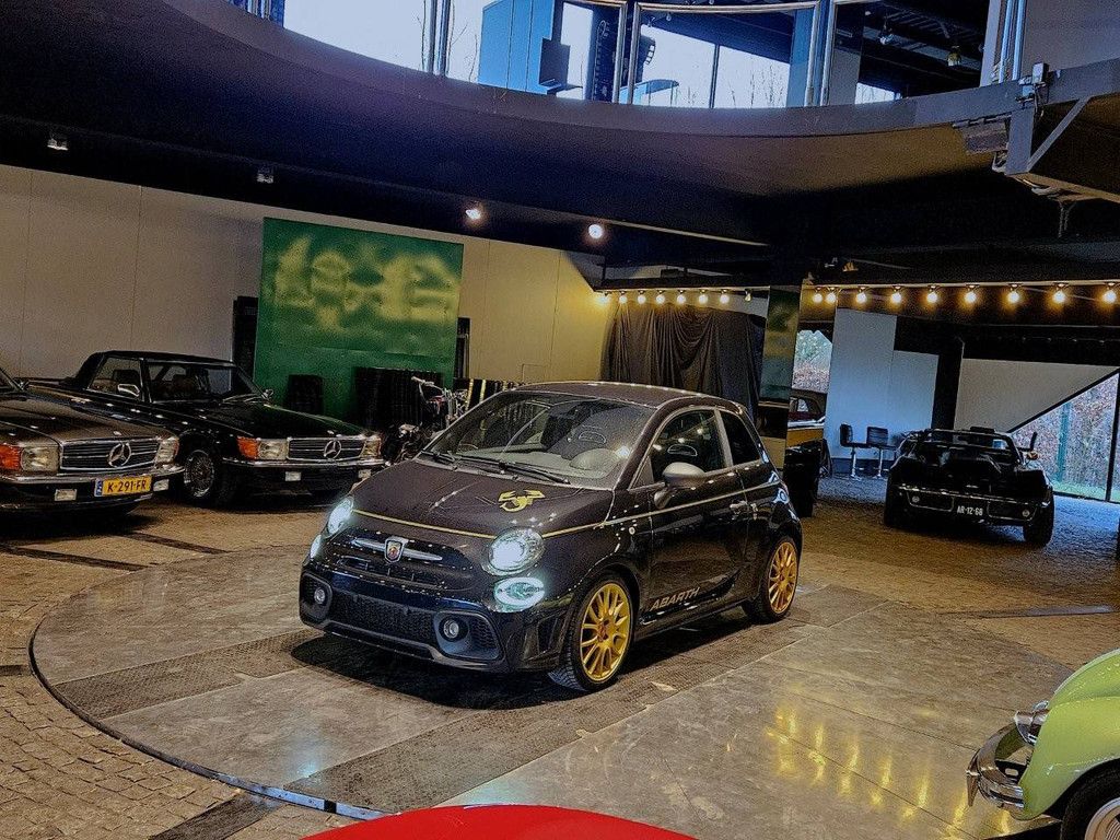 Abarth 595 Scorpioneoro Benzin 2021 (Marge)
