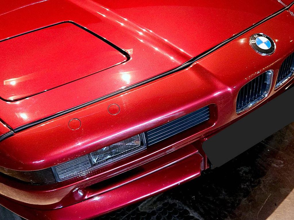 BMW 850iA Petrol 1990 (Margin)