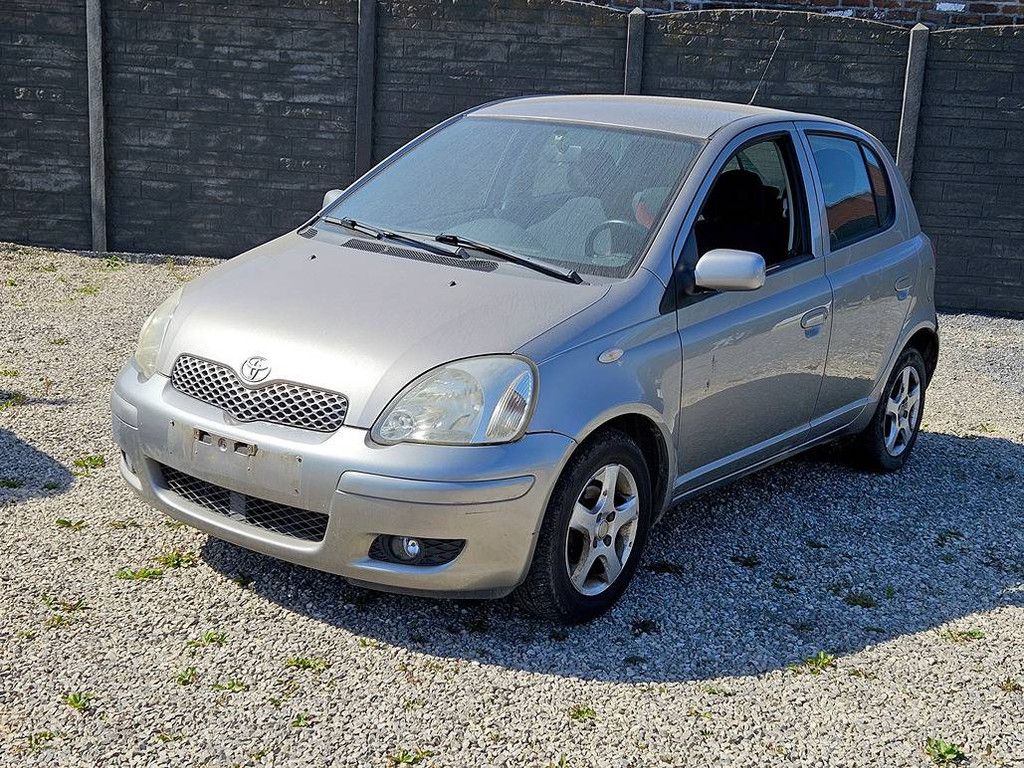 Toyota Yaris 1.0 16v VVT-i (Marge)