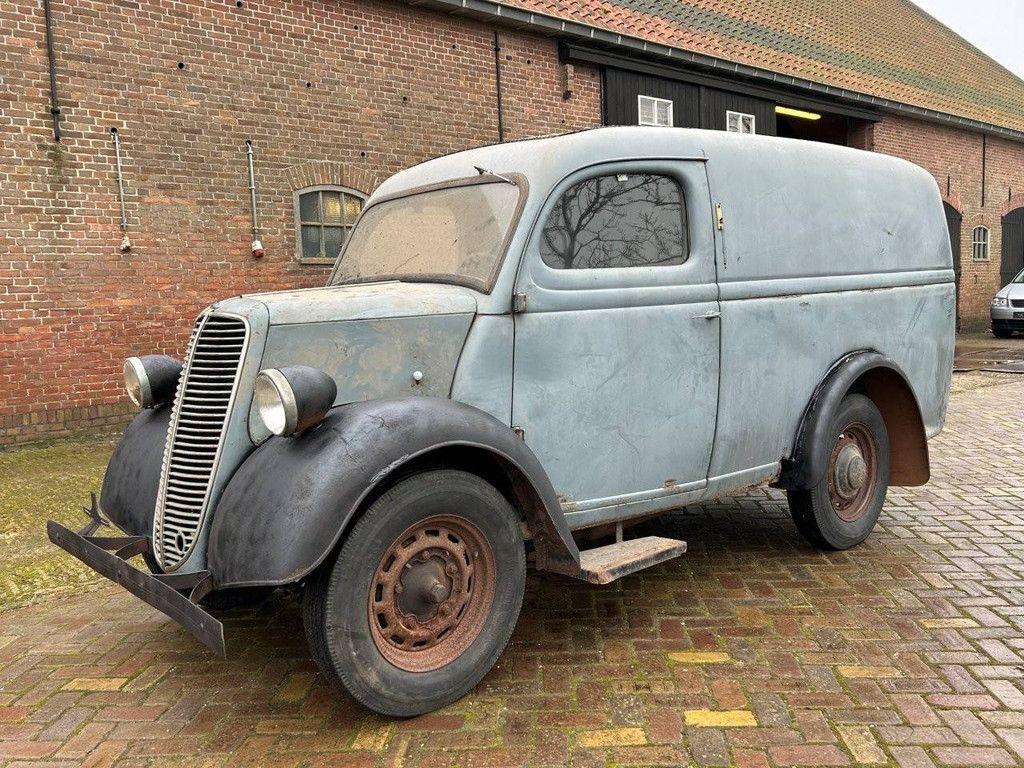 Fordson E83W 10CWT Benzin 1950 (Marge)