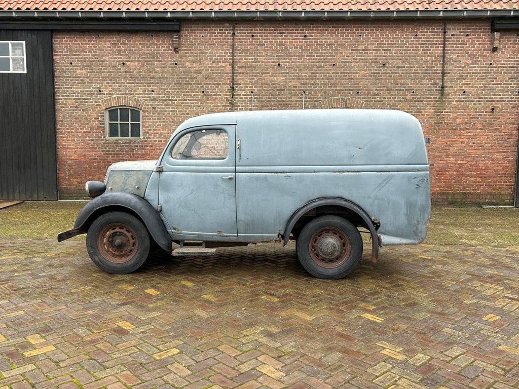 Fordson E83W 10CWT Benzin 1950 (Marge)