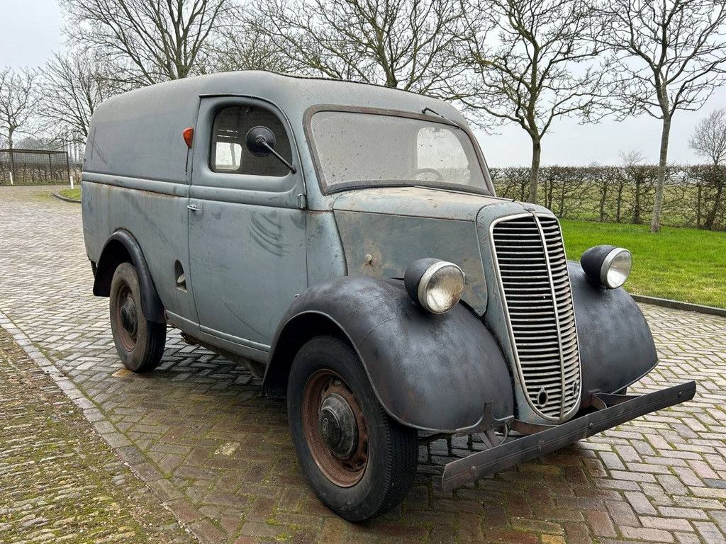 Fordson E83W 10CWT Benzin 1950 (Marge)