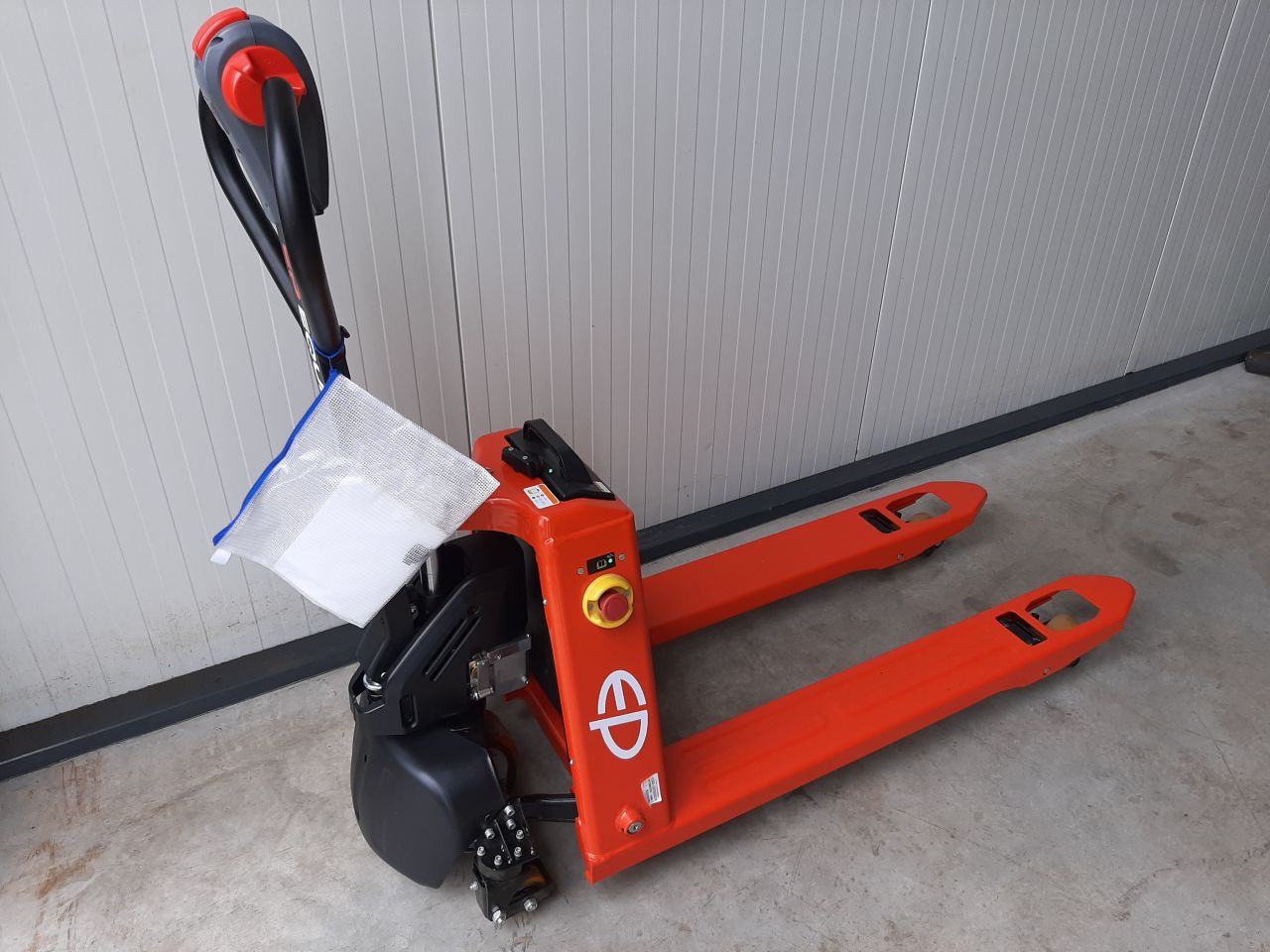 Elektrische Palletwagen 1500 kg compact Lithium ion