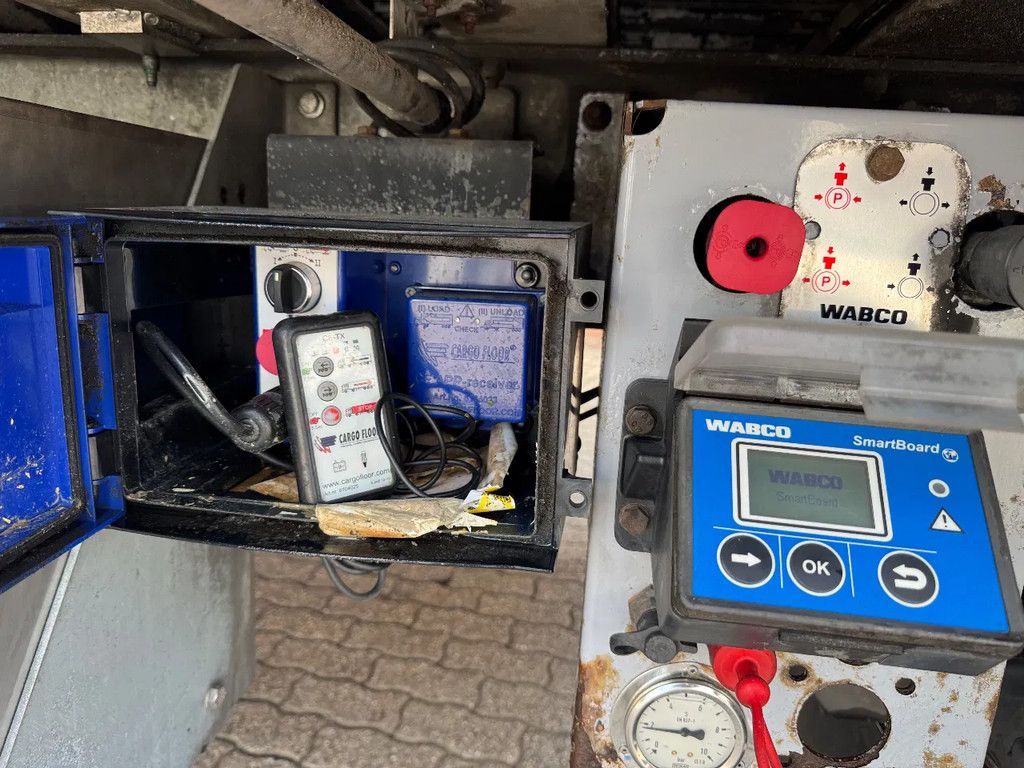 Kraker 92m3 8MM Cargo Floor Alcoa Agrar TOP Condition 7.300 KG