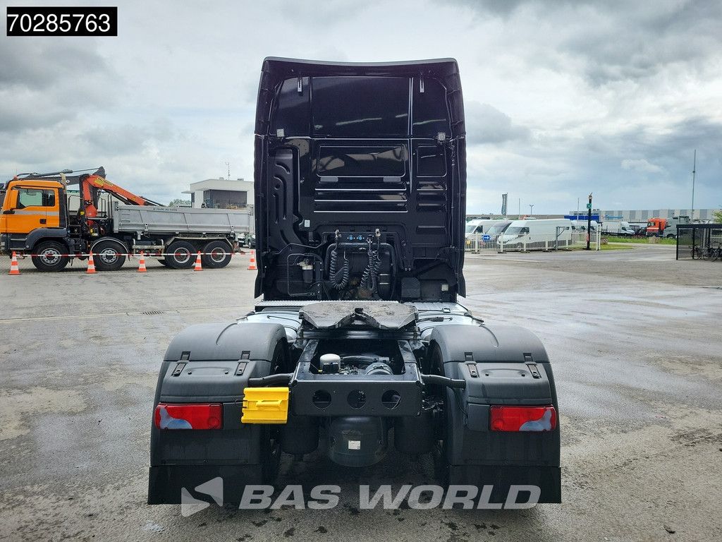 MAN TGX 18.470 4X2 XXL 2x Tanks Retarder Navi Standklima ACC