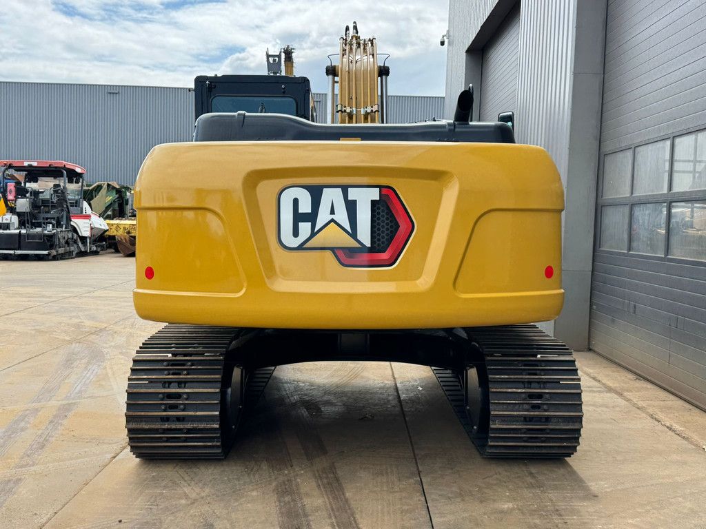 Caterpillar 323D3