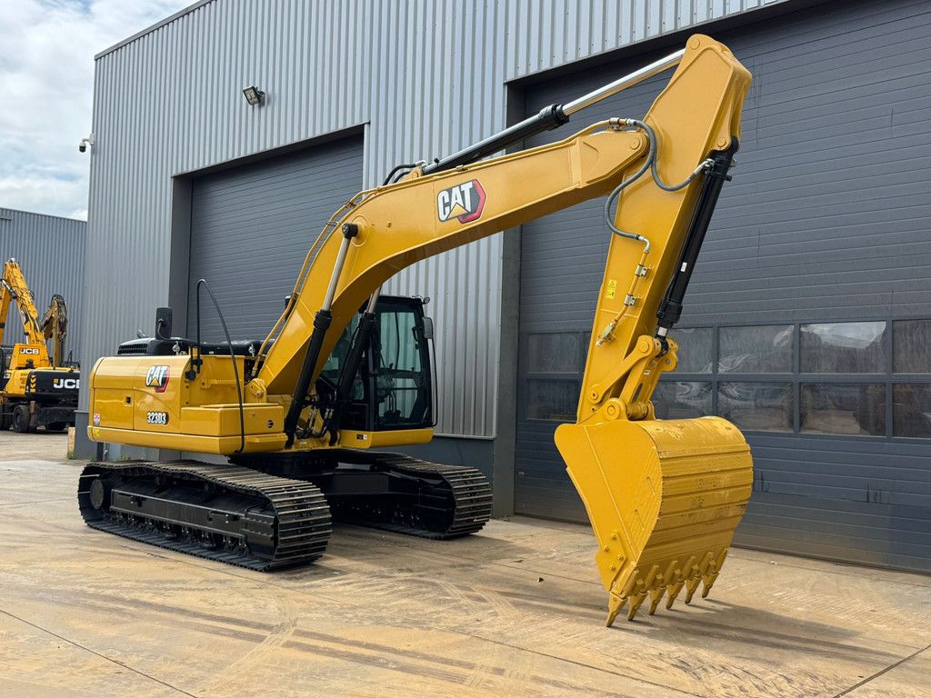 Caterpillar 323D3