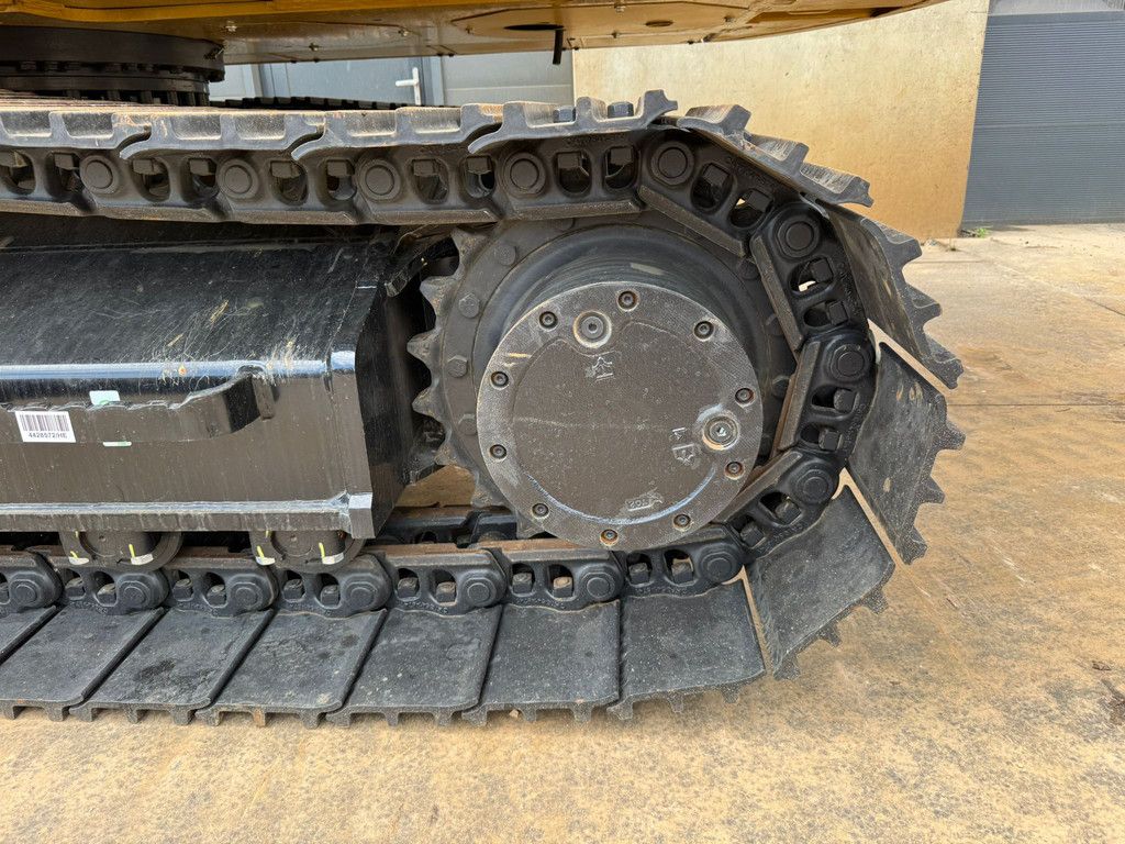 Caterpillar 323D3