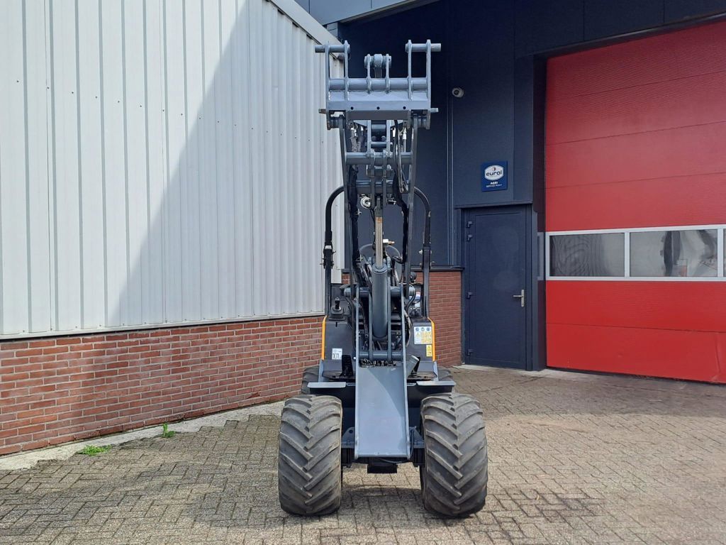 Giant D337T