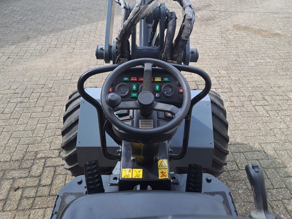 Giant D337T