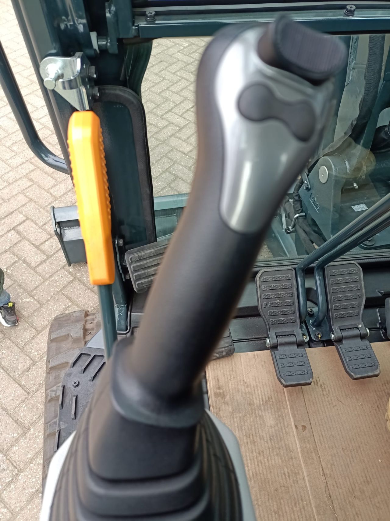 Hyundai graafmachine/ minigravers leverbaar evt met DKS va 2.5t