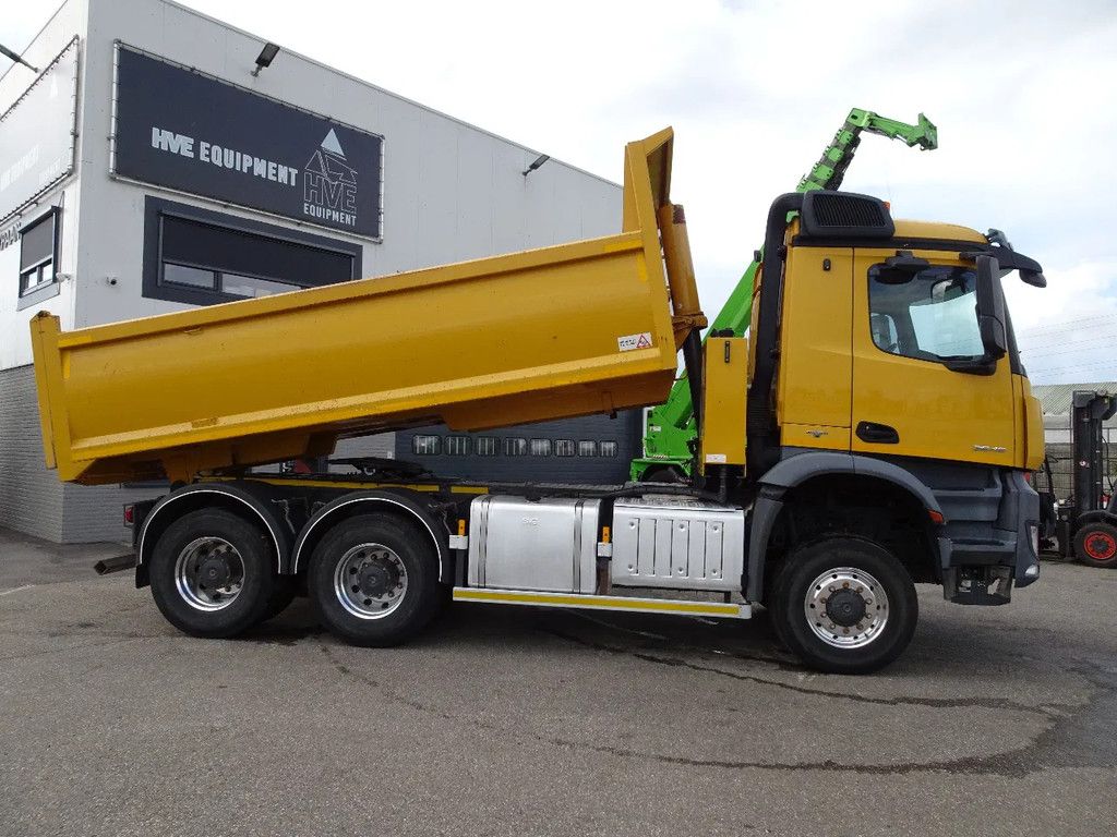 Mercedes-Benz Arocs 3552 3545