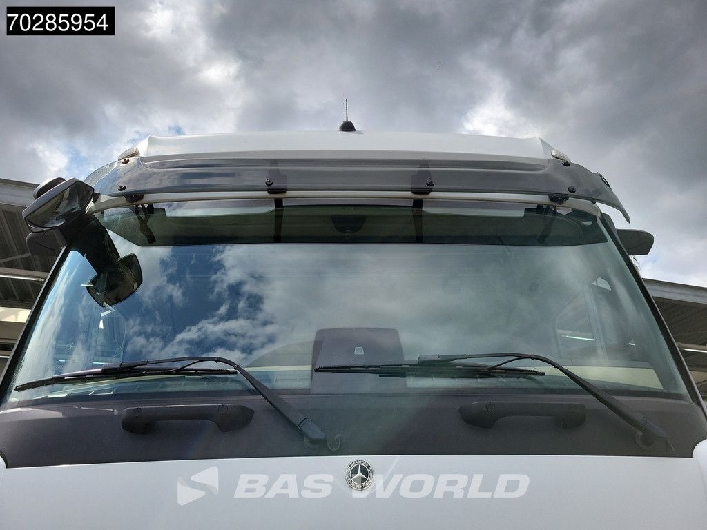 Mercedes Actros 1848 4X2 BigSpace Retarder Mirrorcam 2x Tanks Standklima Euro 6