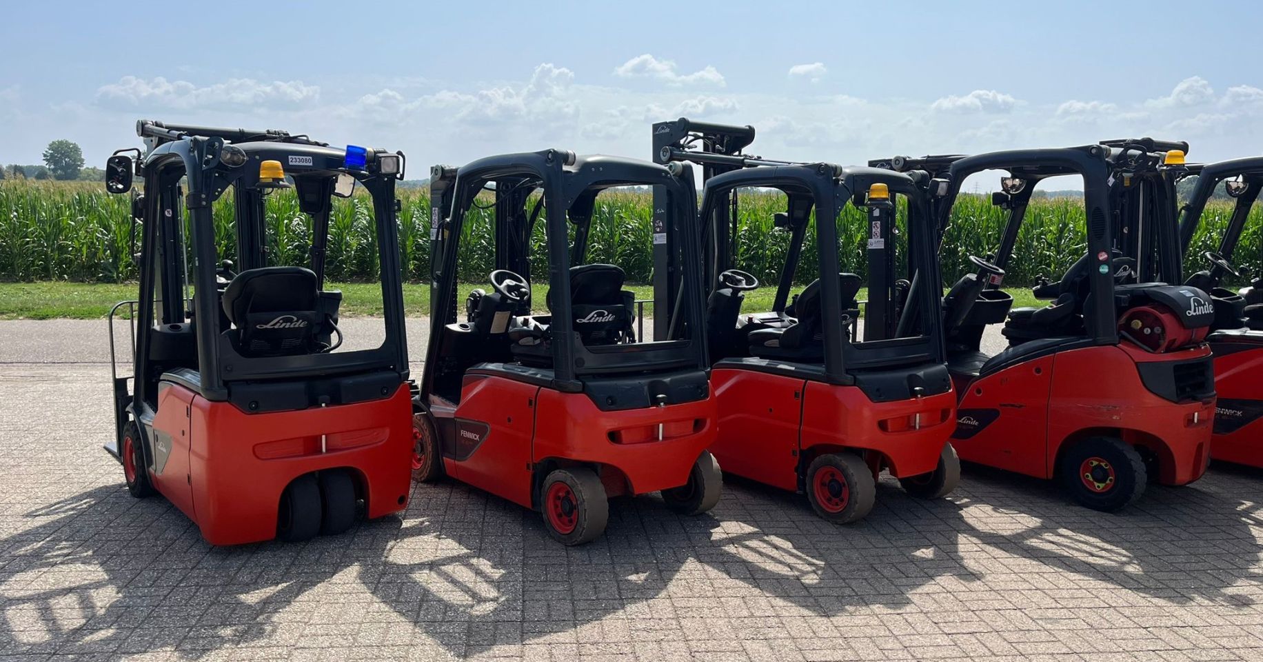 Linde Heftrucks Elektrisch & LPG. Uit Voorraad Leverbaar!