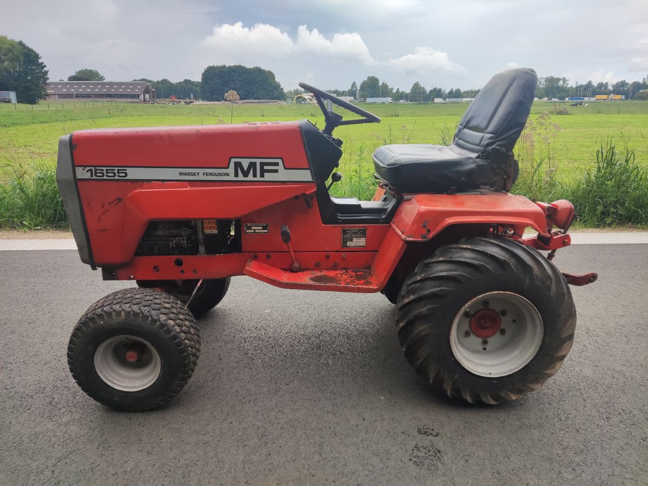 Massey Ferguson minitractor (type 1655, diesel, maaidek)