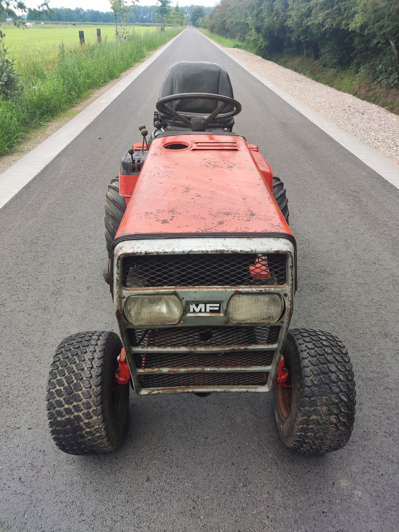 Massey Ferguson minitractor (type 1655, diesel, maaidek)