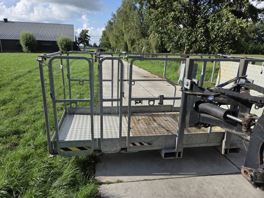 Manitou NAC225/4MT werkbak 365 kg