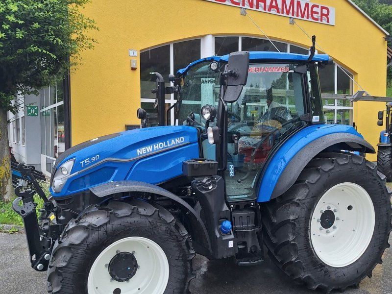 New Holland T5.90 Hi-LO LAGERMASCHINE