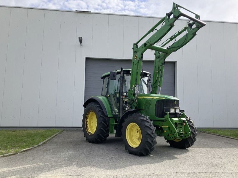 John Deere 6120