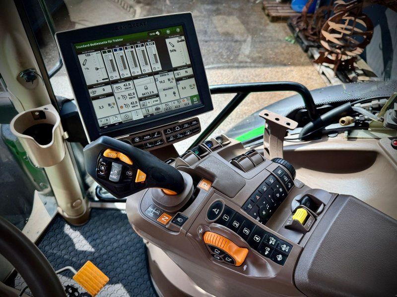 John Deere 6155R