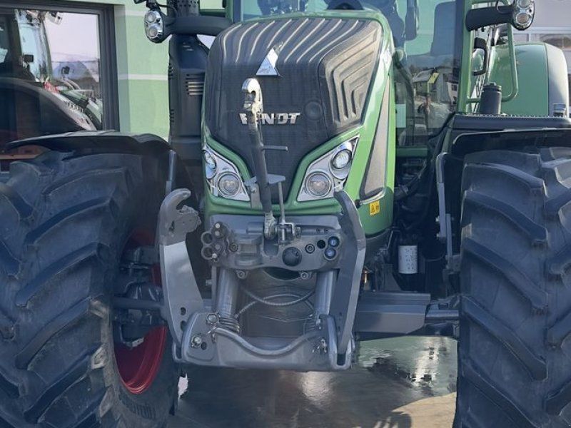 Fendt 718 Vario S4 Profi-Plus
