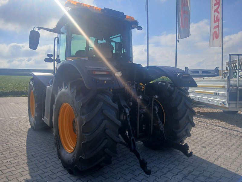JCB 4220