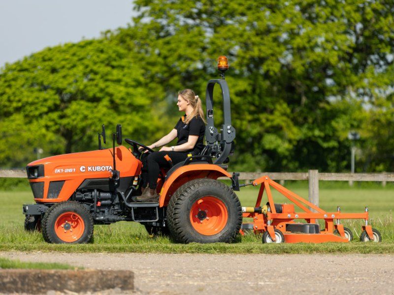 Kubota EK1-261 HST  Mähwerk