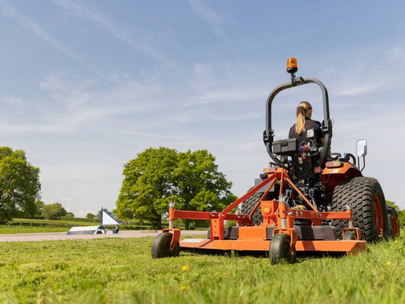 Kubota EK1-261 HST  Mähwerk