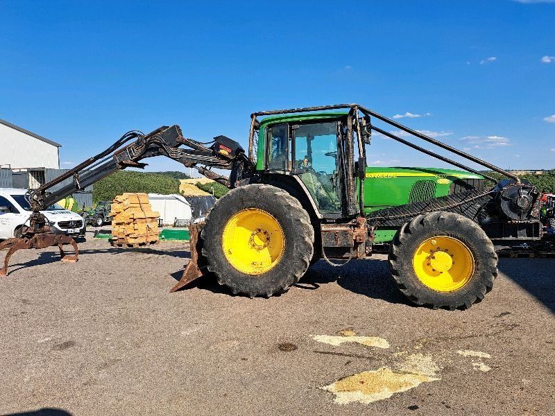 John Deere 6520 im Kundenauftrag