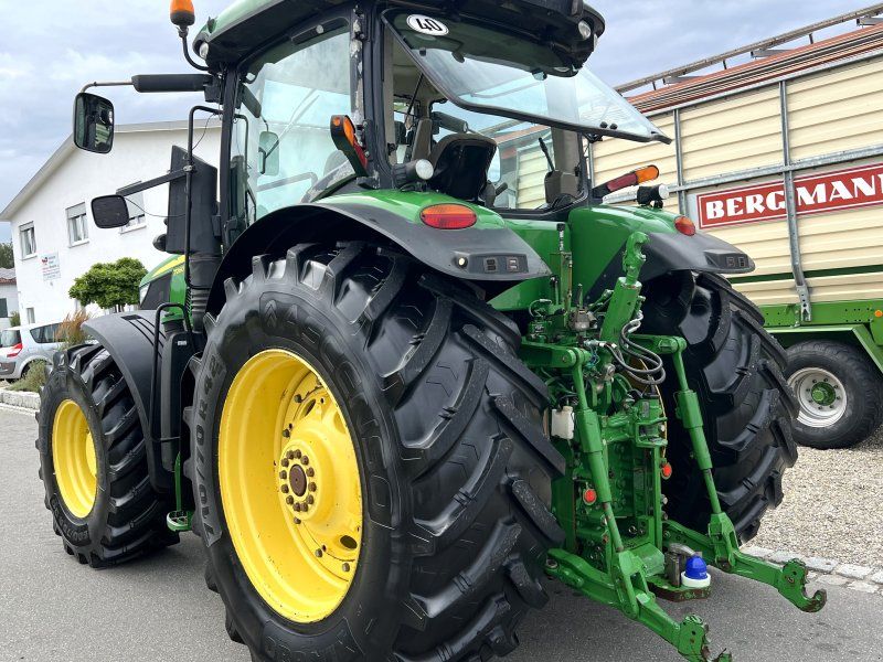 John Deere 7260 R mit einer guten Ausstattung