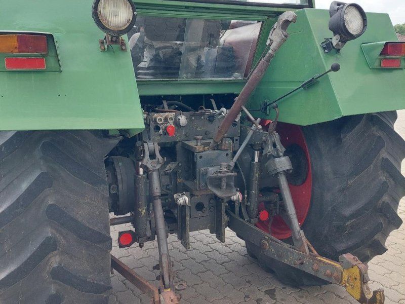 Fendt Favorit 611 LS