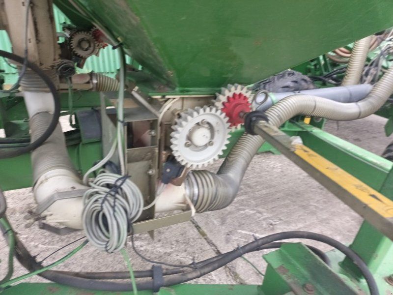 John Deere 740A