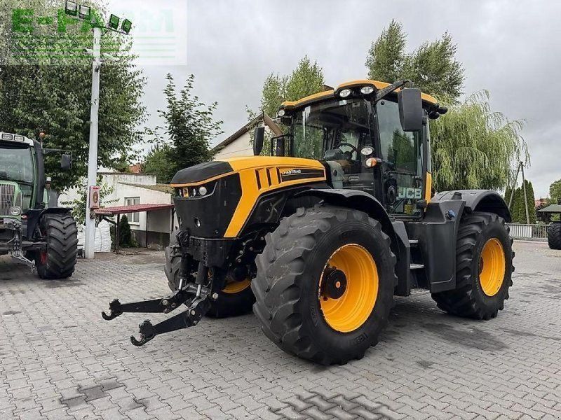JCB fastrac 4220