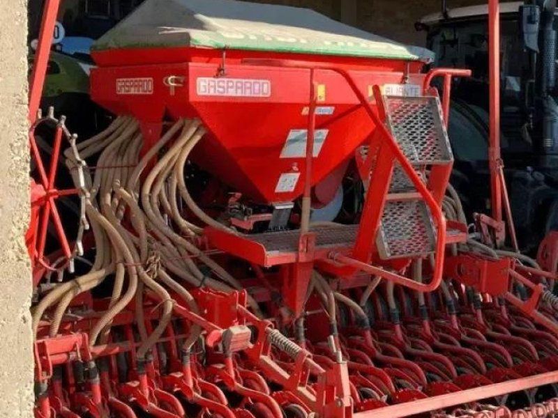 Maschio herse rotative + semoir