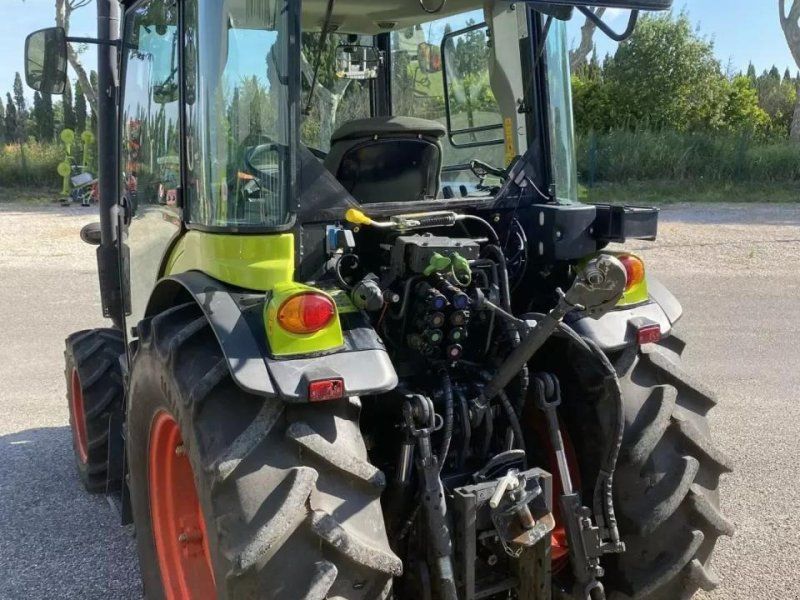 Claas nexos 230 m tradition