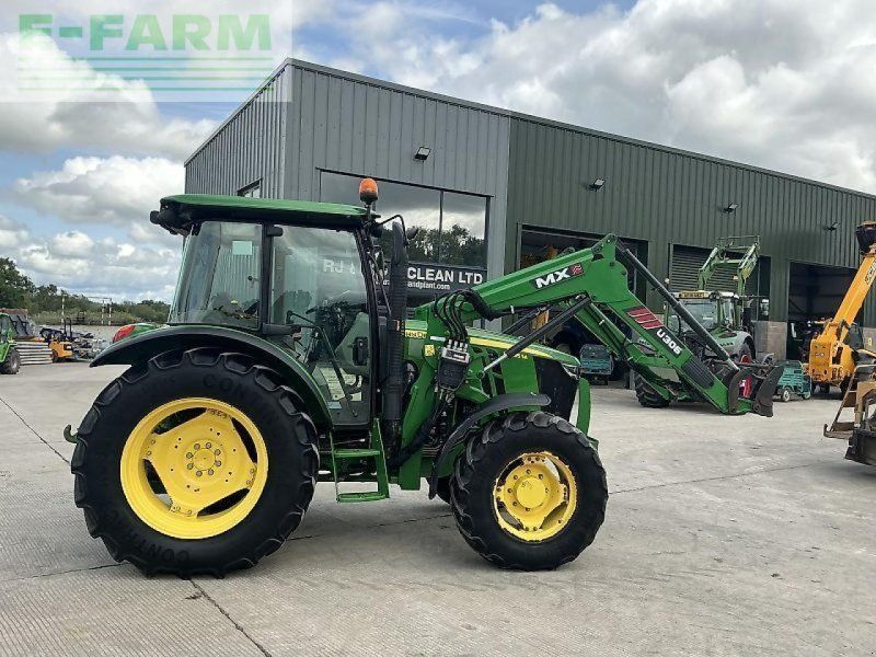 John Deere 5085m  (st23297)