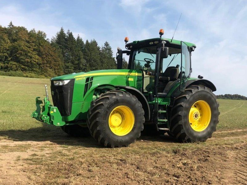 John Deere 8360R