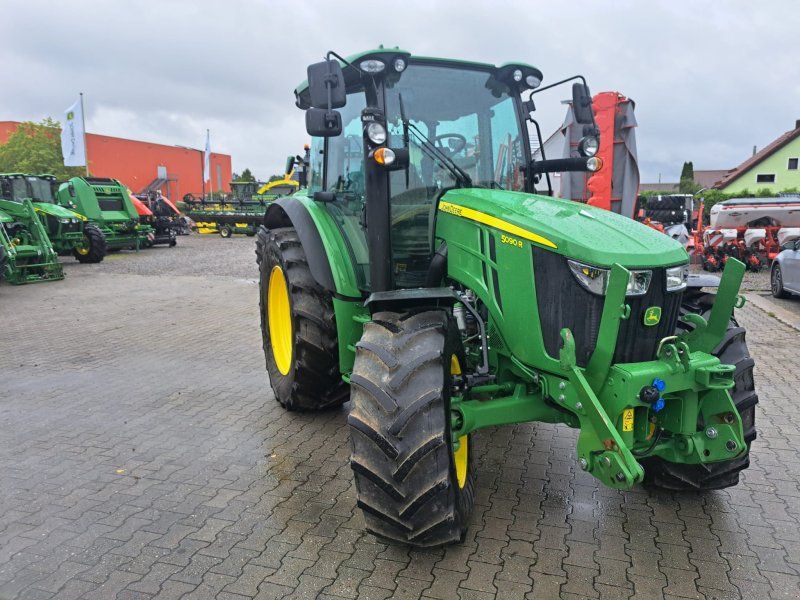 John Deere 5090R